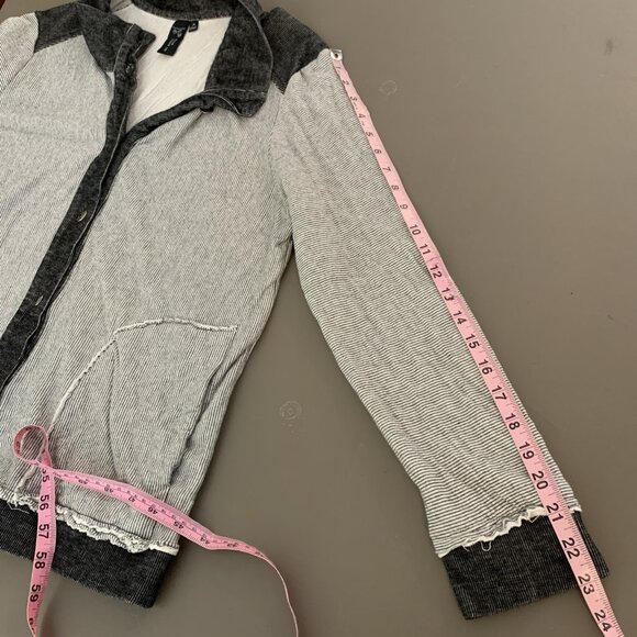 Focus Casual Life Womens M Jacket Cardigan Knit Gray Boho Button Pockets - Picture 11 of 12